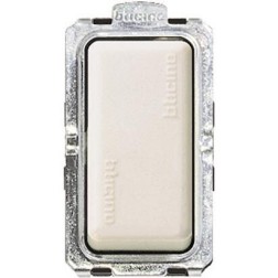 5001 INTERRUPTOR 1P 16A MAGIC