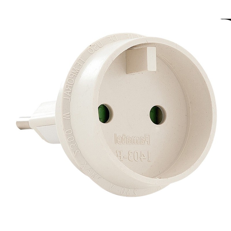 1403 ADAPTADOR EUROPEO UNIVERSAL FAMATEL
