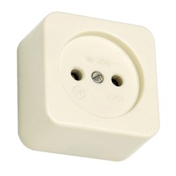 2201 BASE DE SUPERFICIE CUADRADA SIN TTL FAMATEL